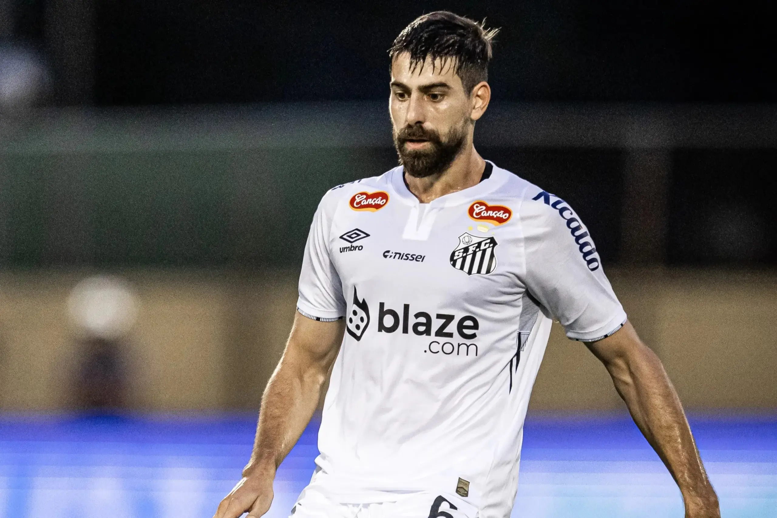 Luan Peres detona bobeiras do Santos e faz alerta após derrota (Foto: Raul Baretta/Santos FC)