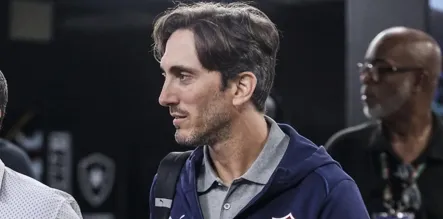 Zubeldía valoriza organização do Fluminense após vitória no clássico