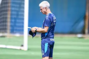 GAÚCHO: Semifinais tem Grêmio precisando do resultado e Inter com pé na final