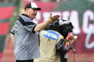 “Não conseguimos dar o mínimo”, diz Marcelo Fernandes após queda da Ponte Preta