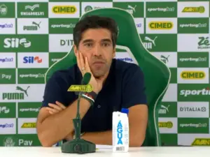 Abel faz pedido à torcida do Palmeiras: 'Precisamos estar juntos'