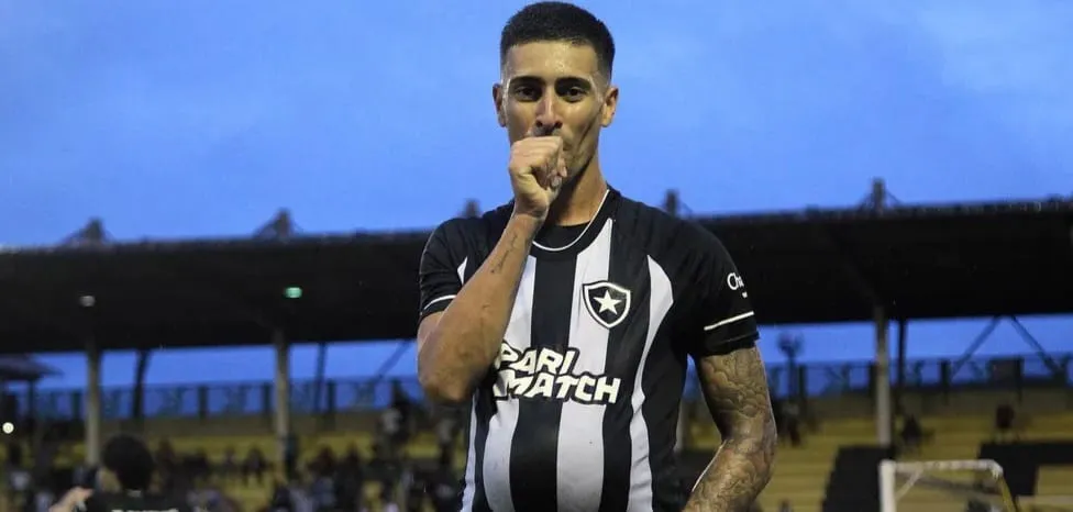 Philipe Sampaio em ação pelo Botafogo (Foto: Vítor Silva-BFR)