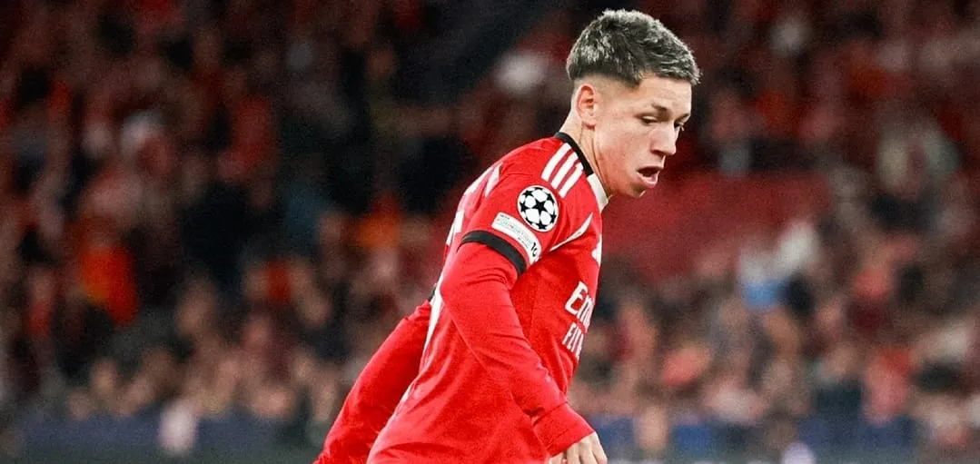Gianluca Prestianni em ação (Foto: Divulgação-SL Benfica)
