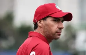 Palmeiras mantém cautela e mira reforços pontuais no mercado