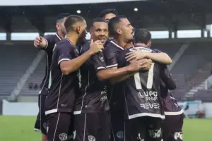 Ferroviária não encanta, mas domina: por que a líder da A2 é tão difícil de bater