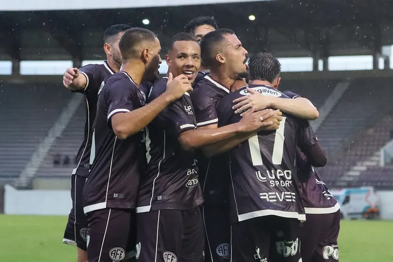 Ferroviária não encanta, mas domina: por que a líder da A2 é tão difícil de bater