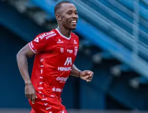 AMAZONENSE: Paritins vence no fim e Princesa vira sobre o São Raimundo