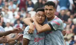 Remo faz proposta por zagueiro ex-Chelsea e atacante inglês