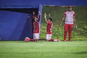 GOIANO: Anapolina vence a Aparecidense e confirma classificação