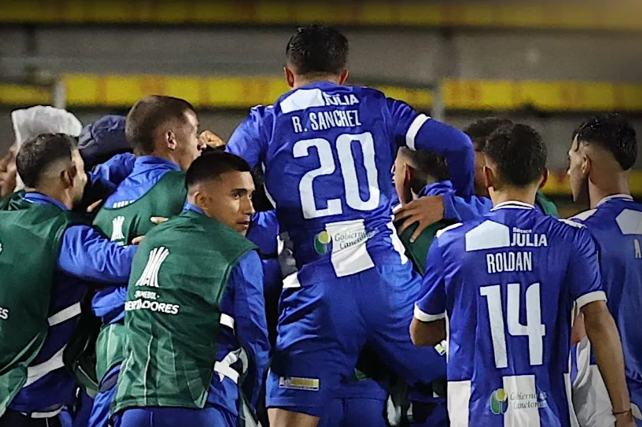 LIBERTADORES: Juventud elimina Universidad nos pênaltis e avança (Foto: Conmebol)