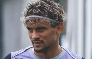 Atlético-MG vê Scarpa brilhar mais uma vez ao sair do banco