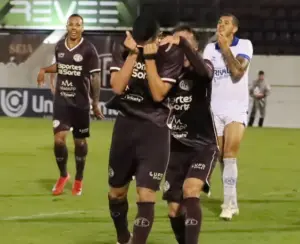 Ferroviária 2 x 0 São Bento - Locomotiva fica perto da classificação e afunda rival