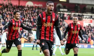 INGLÊS: Rayan, ex-Vasco, marca 1º gol no Bournemouth