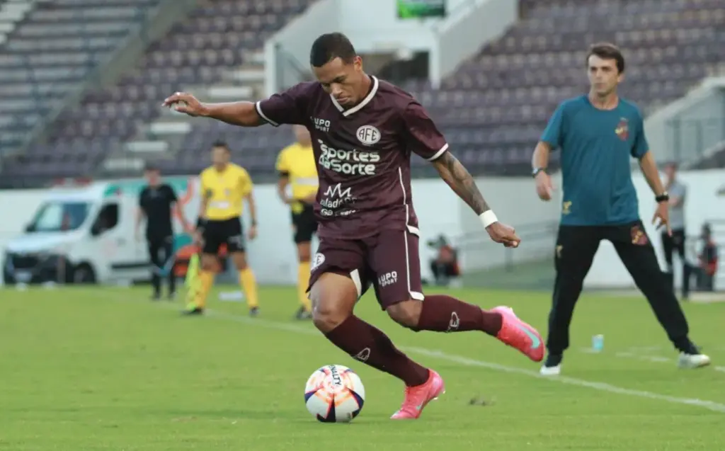 Ferroviária x Monte Azul – Locomotiva quer ficar mais perto da classificação