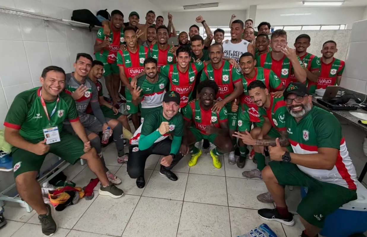 Portuguesa Santista comemora goleada