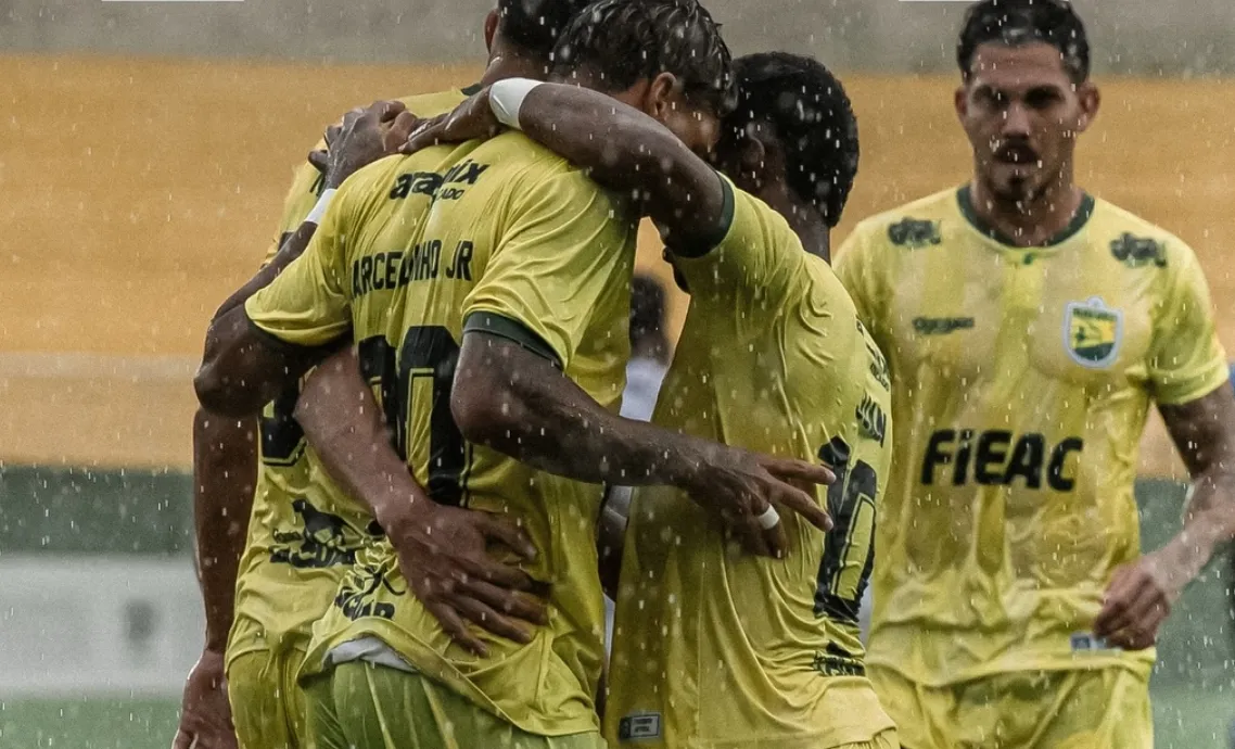 Galvez goleia Vasco-AC por 5 a 2 e garante vaga nas semis