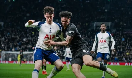 City cede o empate ao Tottenham