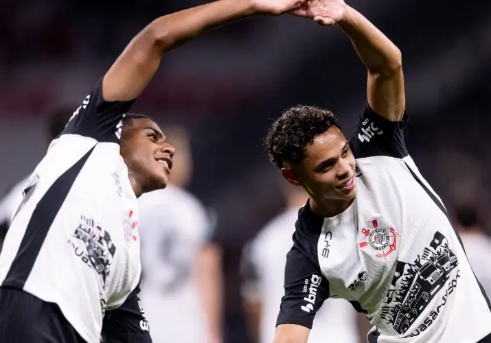 Filhos do Terrão garantem vitória do Corinthians