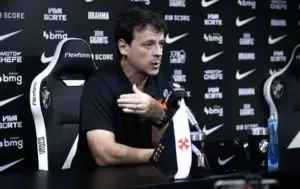 Time do Brasileirão demite técnico após derrota em semifinal estadual