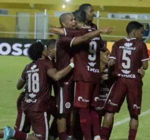 Sampaio Corrêa-RJ 1 (1) x (3) 1 Desportiva-ES - Nos pênaltis, Tiva é a 1ª classificada na Copa do Brasil