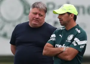 Diretor do Palmeiras alfineta dupla do Corinthians: 