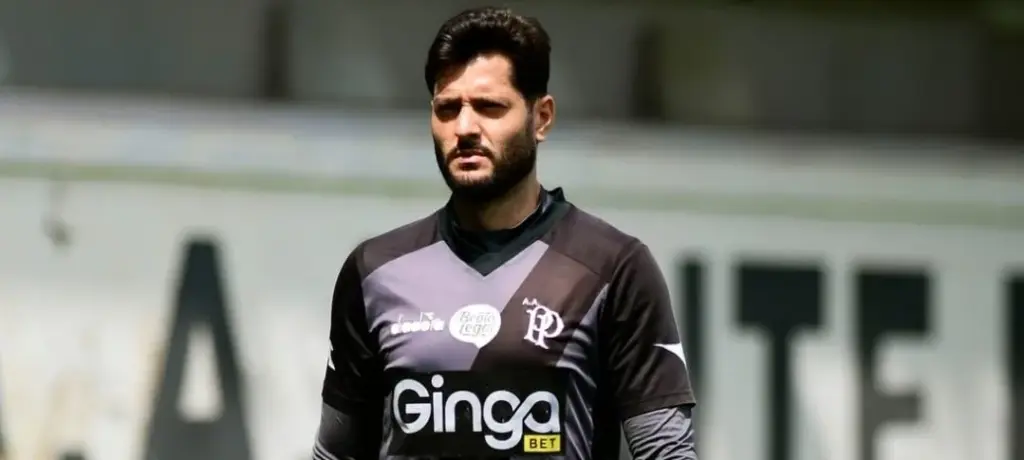 Clube gaúcho mira a contratação de goleiro da Ponte Preta
