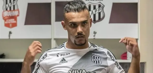 Ponte Preta fecha a contratação de William Pottker (Foto: Fábio Leoni-PontePress)