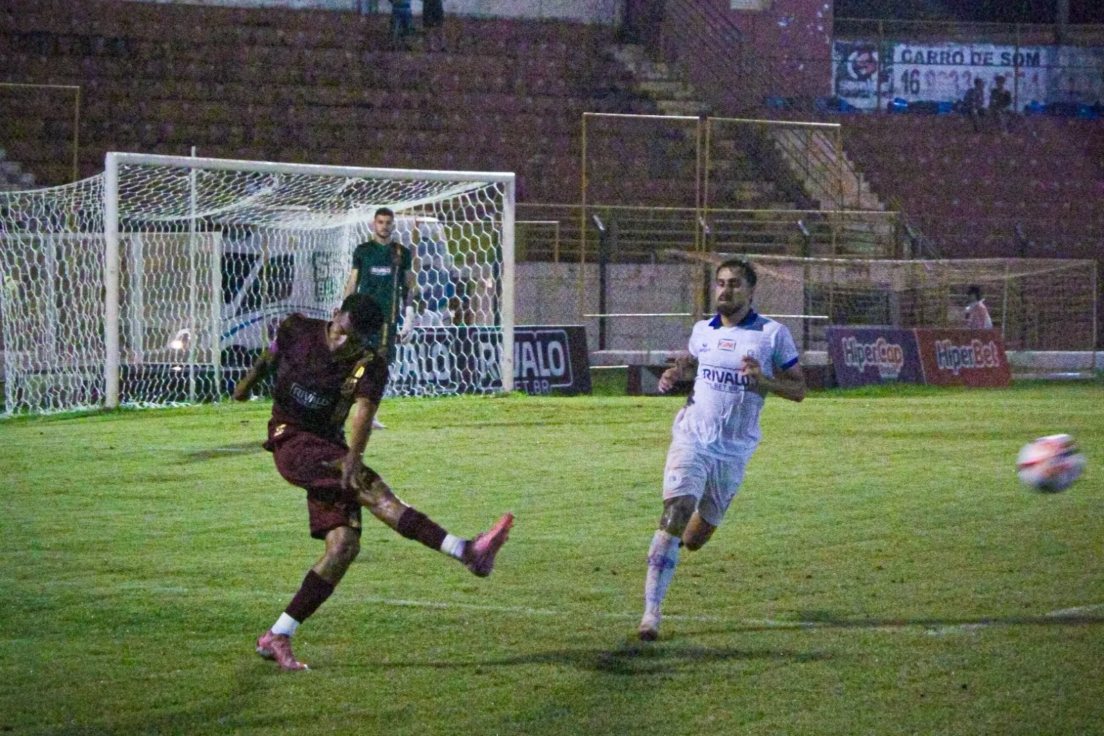 Sertãozinho 1 x 0 São Bento - Grenás complicam Bentão 4
Sertãozinho 1 x 0 São Bento - Grenás complicam Bentão (Foto: Rafael Claro / EC São Bento)