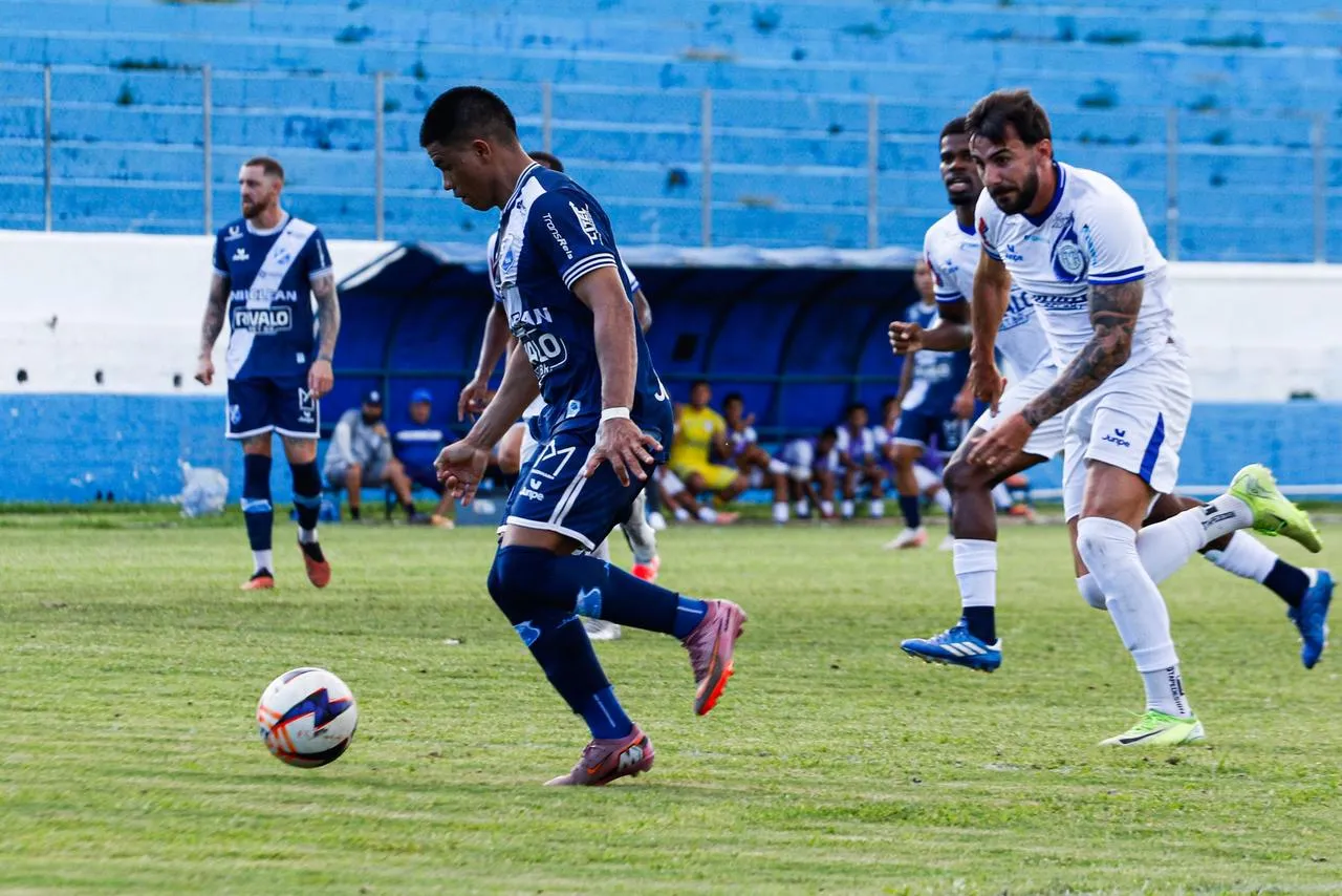 Taubaté e Monte Azul empatam pela A2 Rivalo