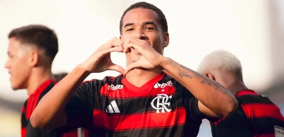 Yago Melo em ação pelo Flamengo (Foto: Divulgação-CRF)