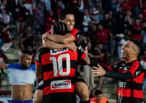 PARAIBANO: Campinense vence e assume liderança