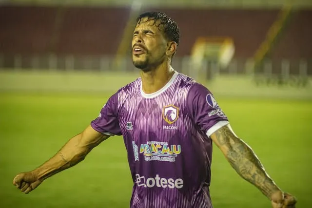 SERGIPANO: Falcon vira sobre Atlético Gloriense e deixa Z-2