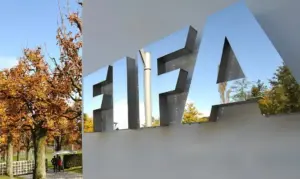 Fifa faz 'reunião de crise' para discutir Copa do Mundo após ataque dos EUA ao Irã, diz jornal
