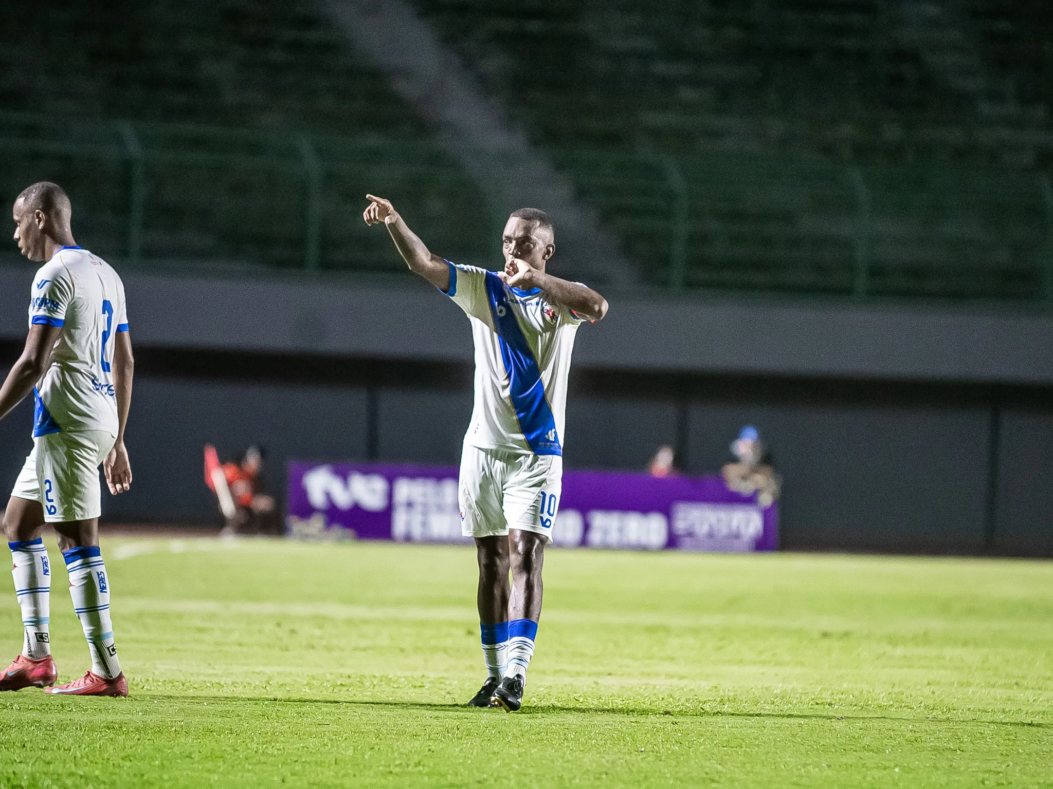 Galícia bate Jequié Baiano