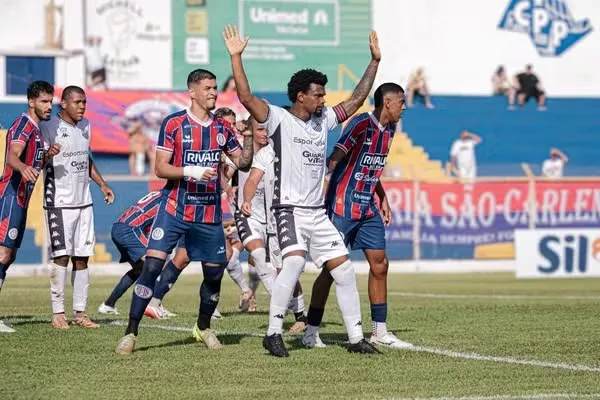 Grêmio São-Carlense bate Comercial Paulista A4