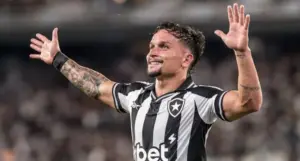 Artur é o ponta mais efetivo na década pelo Brasileirão