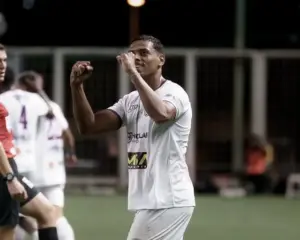 MINEIRO: Itabirito bate Betim e segue vivo por vaga nas semi