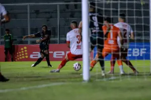 AMAZONENSE: Manaus bate Princesa do Solimões na abertura do 2º turno