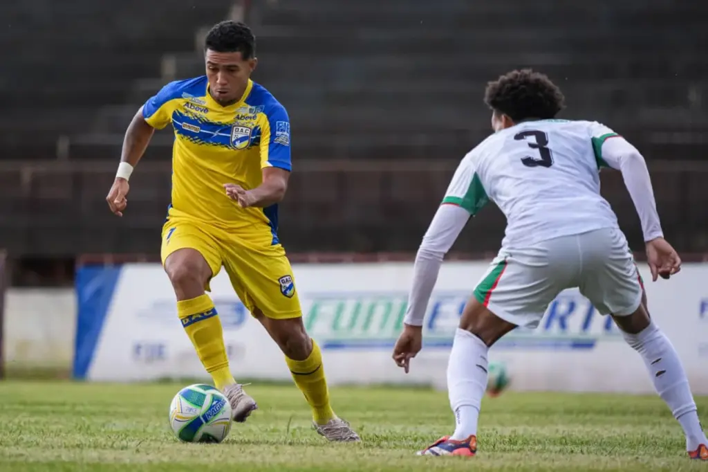 SUL-MATO-GROSSENSE: Naviraiense e Operário com "um pé" nas semifinais 2 operario e navireiense com um pe na semi 2