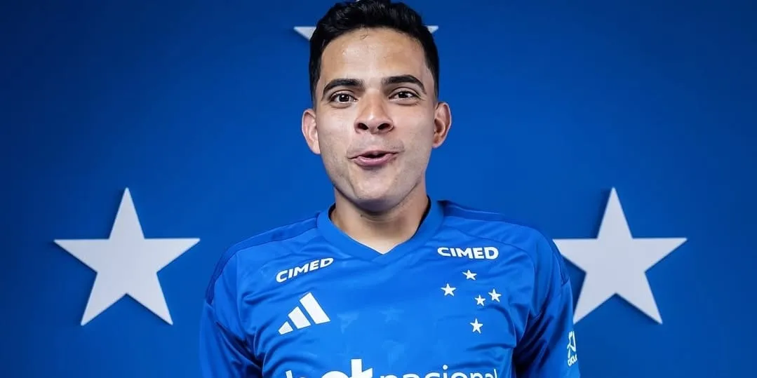 Bruno Rodrigues é oficializado pelo Cabuloso (Foto: Gustavo Aleixo-Cruzeiro)