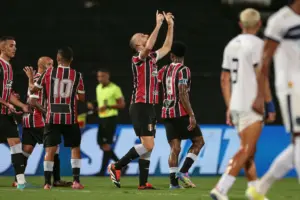 PERNAMBUCANO: Santa Cruz vence Decisão novamente e avança à semi