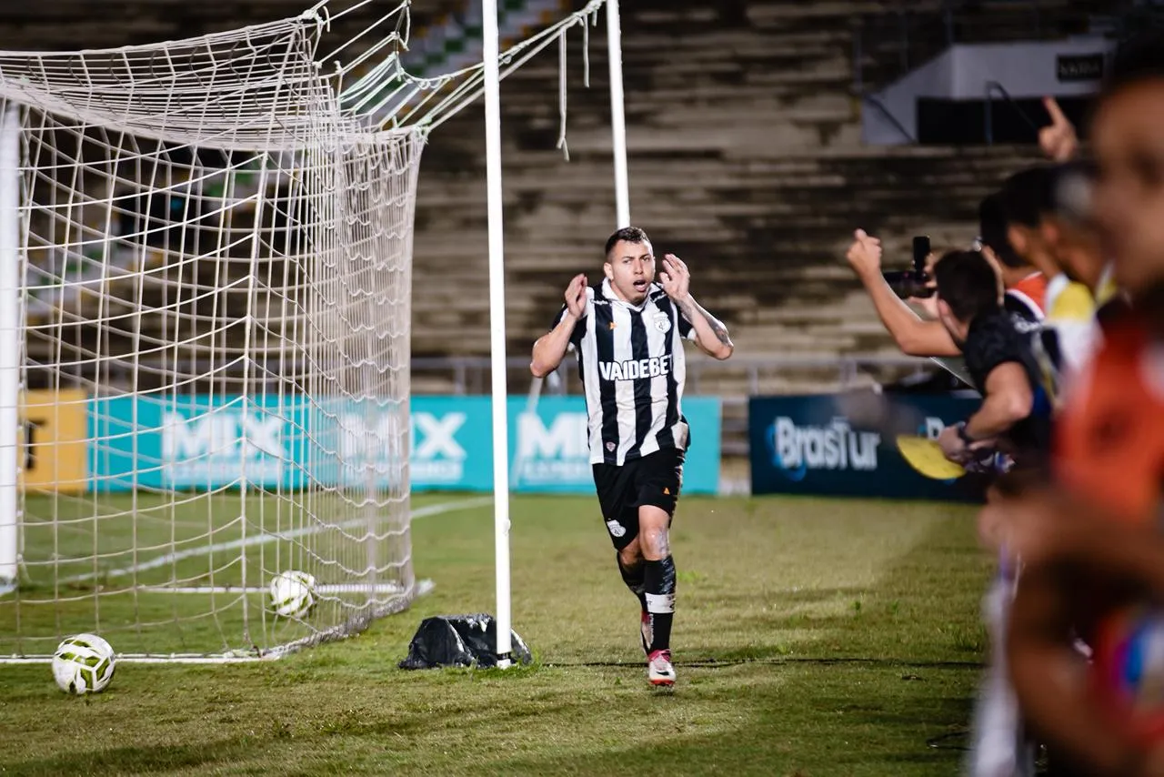 Treze vence Esporte virada Paraibano