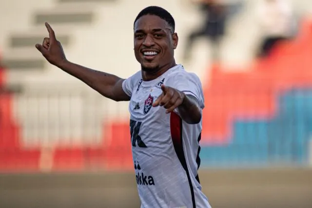 Vitória supera Barcelona Baiano