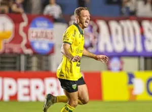 GAÚCHO: Ypiranga elimina Caxias e novo empate contra descenso