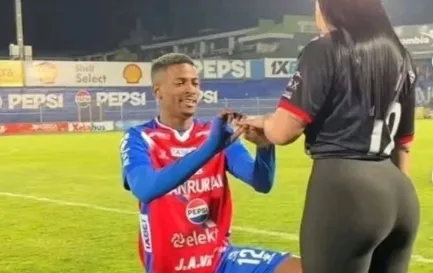 Pedido de casamento de jogador termina em separação na Guatemala