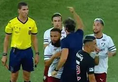 Zubeldía é expulso aos 23 minutos de Vasco x Fluminense