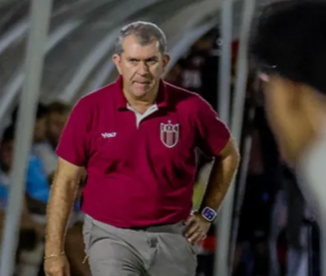 Série B: Tencati elogia Botafogo após goleada contra o Fortaleza, mas pede cautela