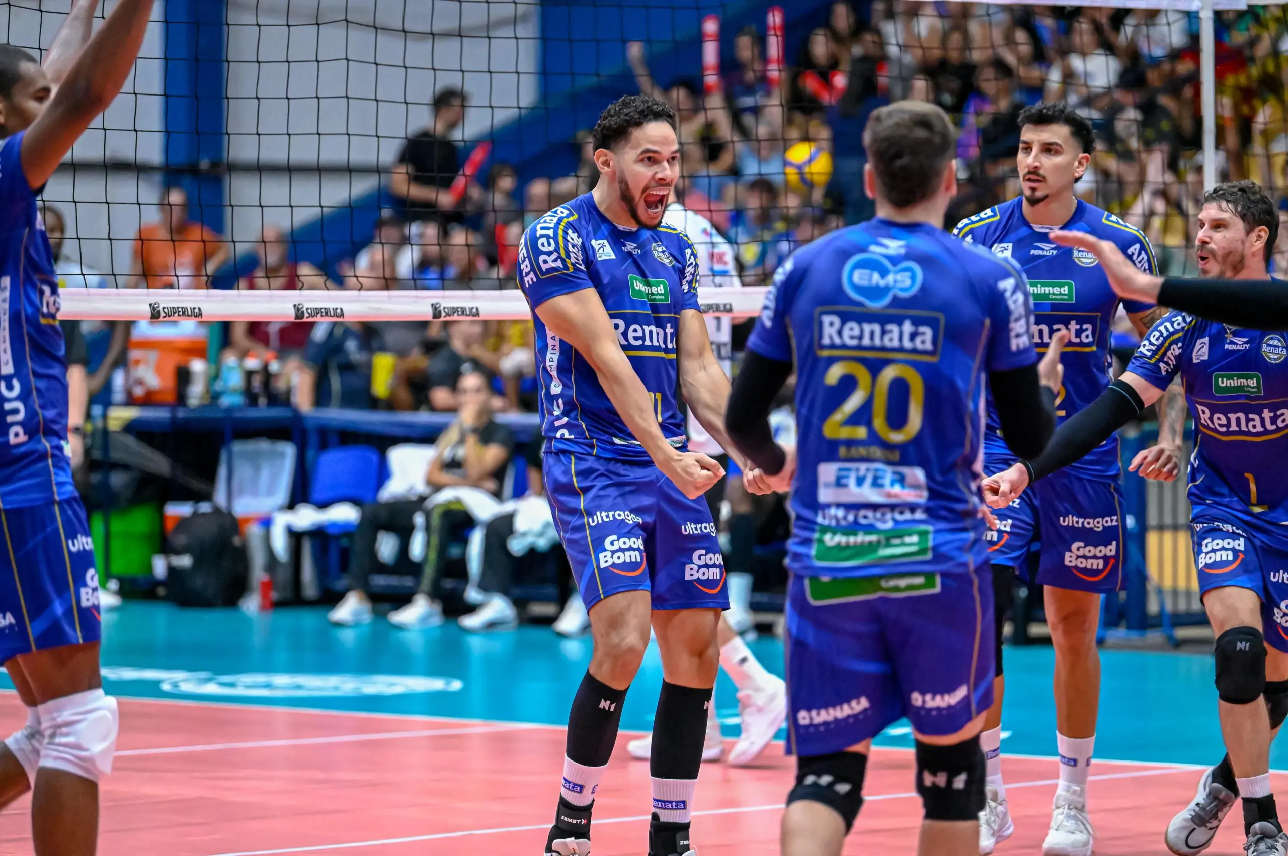 Superliga: Vôlei Renata se reencontra com a torcida e vence confronto direto 6 1000264357