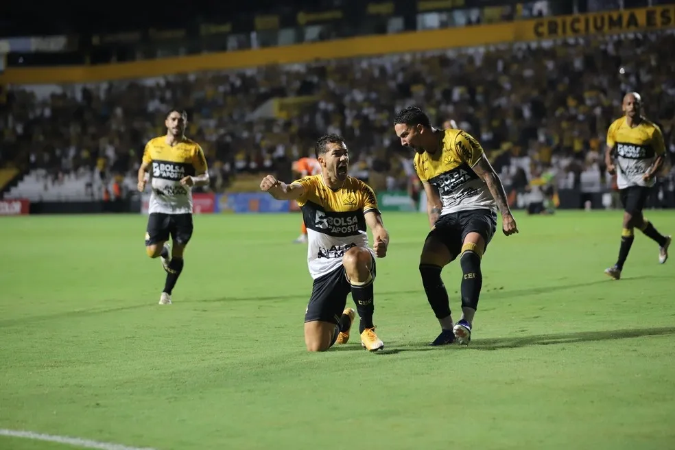 Ansiedade: Ex-Corinthians revela batalha contra o transtorno