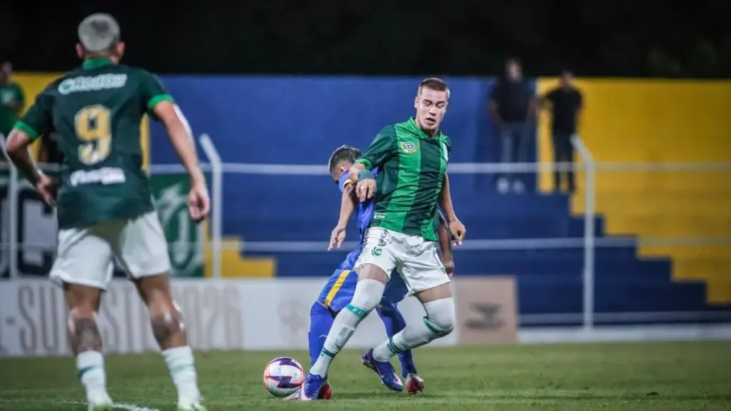 Sampaio Corrêa-RJ 2  x 0 Juventude-RS - Fez o serviço